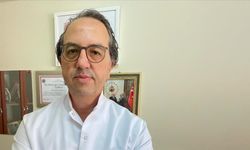 Prof. Dr. Şener'den solunum yolu enfeksiyonu ile karıştırılan Eris varyantı uyarısı