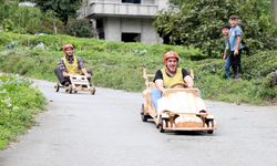 Rize'de tahta arabalar "Laz Ralli"de yarıştı