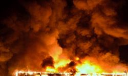 Nijerya'da akaryakıt taşıyan tankerdeki patlamada 20 kişi öldü