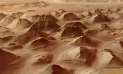 Mars'ta gizemli bir çamur gölü olabilir: Yaşam işaretleri saklanıyor olabilir
