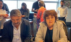 Gazeteci Ayşenur Arslan İstanbul Adliyesi'nde ifade verdi