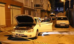 İzmir'de çıkan kavgada av bıçağıyla yaralanan kişi öldü
