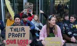 Greta Thunberg, JP Morgan önündeki iklim protestosuna katıldı