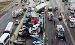 Mısır'da meydana gelen trafik kazasında 32 kişi öldü