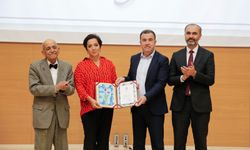 "Dede Korkut Bilim, Kültür, Sanat ve Spor Ödülleri" sahiplerini buldu