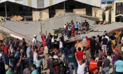 Meksika'da kilisenin çatısı çöktü! Çok sayıda ölü ve yaralı var