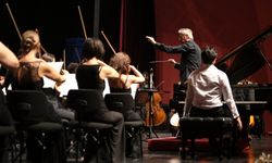 Senfoni orkestrasından etkileyici konser