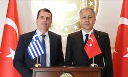 İçişleri Bakanı Yerlikaya, Yunanistan Göç ve İltica Bakanı Kairidis ile görüştü