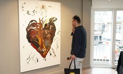Ressam Füsun Çağlayan'ın "Göl Fragmanları" sergisi açıldı