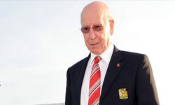 Manchester United'in efsane futbolcusu Bobby Charlton, 86 yaşında vefat etti