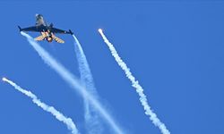 Türk pilotlar, hava gösterileriyle TEKNOFEST'e katılanları büyüledi