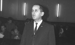 Toplumcu gerçekçi edebiyatın öncüsü: Fakir Baykurt