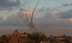 Hamas'ın silahlı kanadı İsrail'e karşı "Aksa Tufanı" operasyonu başlattığını duyurdu