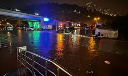 Samsun'da şiddetli yağış etkili oluyor
