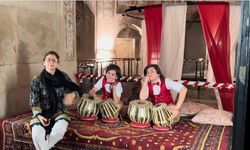 Pakistanlı kardeşlerden İstiklal marşlı 100. yıl tebriği