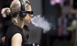 Vaping: Avustralya Ocak ayından itibaren tek kullanımlık e-sigara ithalatını yasaklayacak