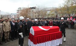 Şehit polis memuru Lütfü Baykar memleketi Bitlis'te son yolculuğuna uğurlandı