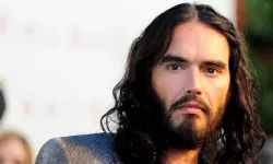 Russell Brand: Kadın, komedyenin bir film setinde cinsel saldırıya uğramakla suçluyor.