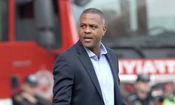 Adana Demirspor Teknik Direktörü Patrick Kluivert: İlk yarıda fazla top kaybı yaşadık