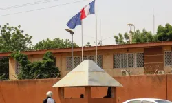 Fransa, Nijer'deki büyükelçiliğini kapatıyor
