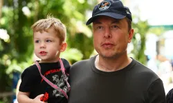 Elon Musk, Grimes ile velayet davasında mahkemeden gizlilik talep ediyor