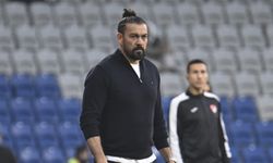 Sivasspor Teknik Direktörü Çetin: İkinci yarının başındaki penaltı da bizi oyundan düşürdü