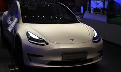 Tesla, 2 milyondan fazla aracı otopilot yazılımını güncellemek için geri çağıracak