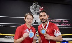 Milli kick boksçular, Dünya Şampiyonası'nda kazandıkları madalyalarla gururlandı