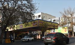 Tahran'daki akaryakıt istasyonlarının büyük çoğunluğu hizmet veremiyor