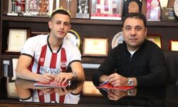 Fenerbahçe, Bartuğ Elmaz'ı Sivasspor'a kiraladı