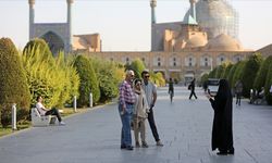 İran turizm amacıyla 28 ülkenin vatandaşlarına vizeyi tek taraflı kaldırdı