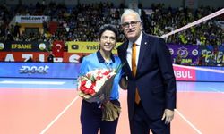 Voleybol hakemi profesör Nurper Özbar'a Paris Olimpiyatları daveti
