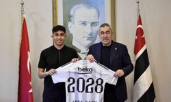 Beşiktaş, genç futbolcu Arda Berk Özüarap ile profesyonel sözleşme imzaladı