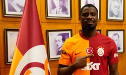 Galatasaray'ın yeni transferi Aurier: Taraftarlarla bir araya gelmek için sabırsızlanıyorum