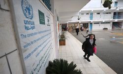 Yedioth Ahronoth: İsrail UNRWA'nın yerini almasını istediği yardım kuruluşlarını değerlendiriyor