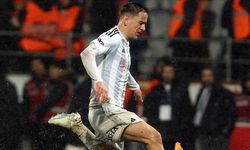 Beşiktaş'ta futbolcu Amir Hadziahmetovic TFF'ye bildirilen listede yer almadı