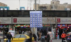 İran'da yarın yapılacak seçimlerde farklı listeler yarışacak