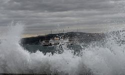 İstanbul'da vapur seferlerine hava muhalefeti
