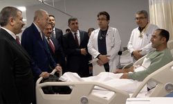 Cumhurbaşkanı Erdoğan, Hatay'da tedavi gören hastaları ziyaret etti