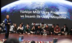Türkiye'nin ilk astronotu Gezeravcı, Uşak'ta gençlerle buluştu