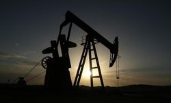 Brent petrolün varil fiyatı 82,17 dolar