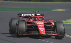 F1'de Avustralya Grand Prix'sini Carlos Sainz kazandı