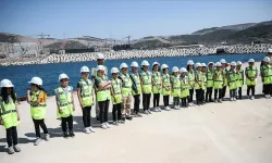 Çocuklar Akkuyu NGS'yi gezerek, nükleer enerji hakkında bilgilendirildi