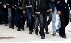 Diyarbakır merkezli 7 ilde dolandırıcılık operasyonunda yakalanan 15 şüpheli tutuklandı