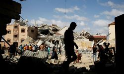 İsrail ordusu, Refah'ın doğusuna hava saldırıları düzenliyor