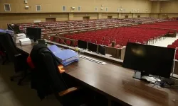 Adana'da aracında eroin bulunan sanığa 24 yıl 4 ay 15 gün hapis cezası verildi
