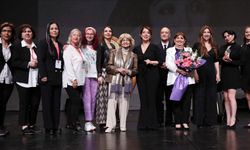 "28. Bedia Muvahhid Ödülü" oyuncu Selen Nur Sarıyar'a verildi