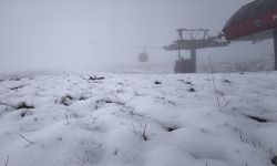 Erciyes'e mayıs ayında kar yağdı