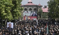 İran Dışişleri Bakanı için Tahran'da cenaze töreni yapıldı