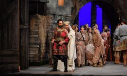 Destan anlatısı "Prens İgor" operası Opera Sahnesi'nde prömiyer yaptı